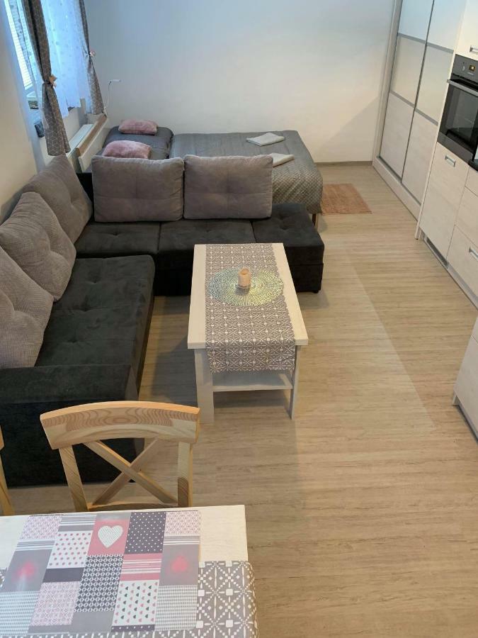 Apartman Filipovice S Letni Terasou Dış mekan fotoğraf